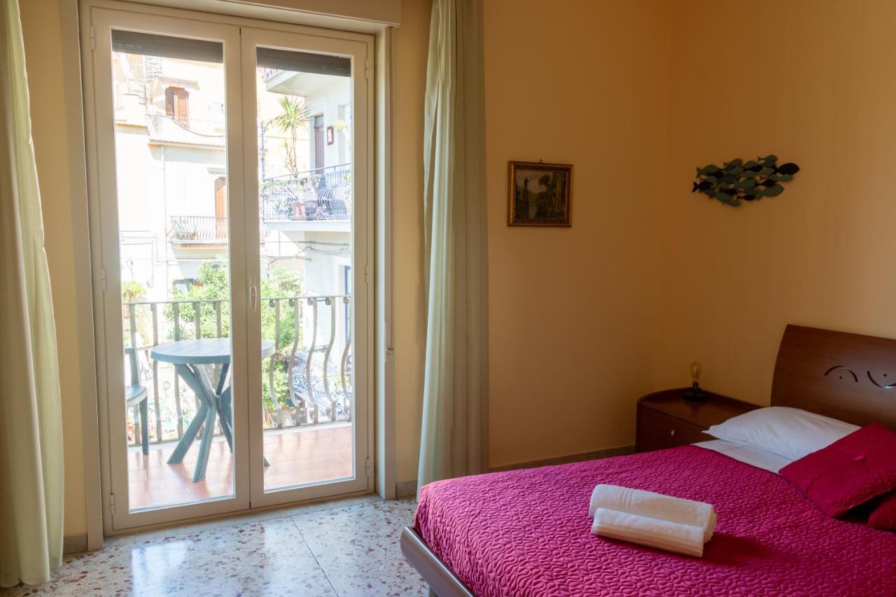 Casa Vacanze Il Vicolo Taormina Exterior foto